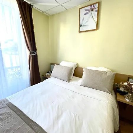 Tipi Hotel 2*